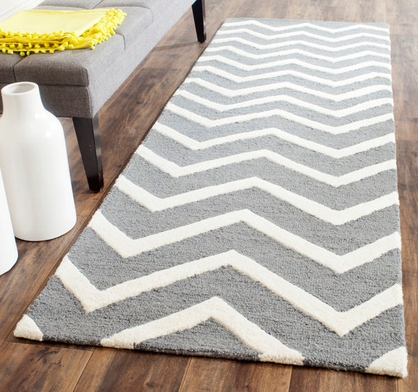 Safavieh Cambridge 714 Hand Tufted  Rug Dark Grey / Ivory CAM714D-2