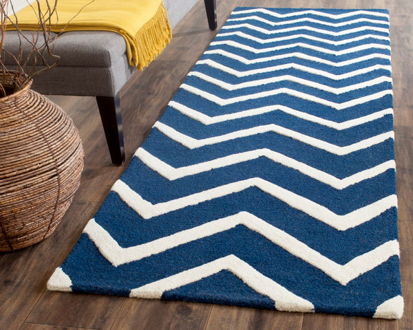 Safavieh Cambridge 714 Hand Tufted  Rug Navy / Ivory CAM714M-28