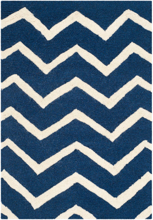 Safavieh Cambridge 714 Hand Tufted  Rug Navy / Ivory CAM714M-2