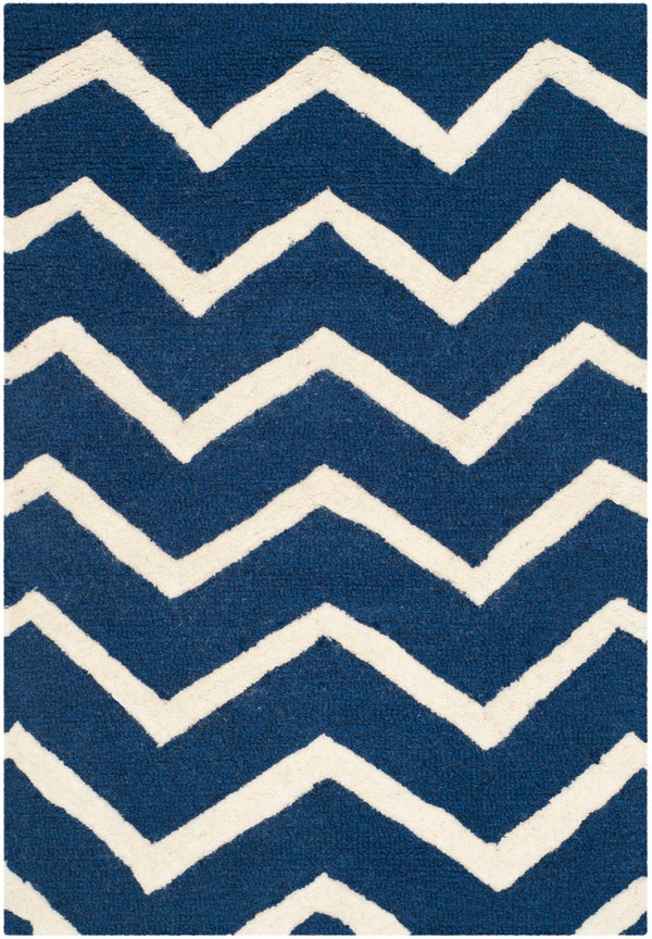 Safavieh Cambridge 714 Hand Tufted  Rug Navy / Ivory CAM714M-2