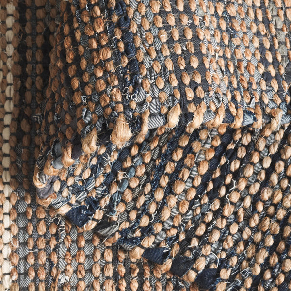 Safavieh Cape Coastal-Boho Handwoven Rug 5X8 Navy Beige Fringe — Low-Profile Denim Jute Cotton Blend Rug 6'-0" x 9'-0" CAP153N-6