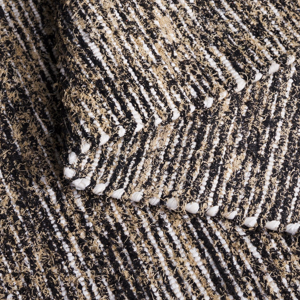 Safavieh Cape Handwoven Round Area Rug In Beige And Black — Artisanal Indian Craftsmanship, Durable Fiber Blend, Modern Abstract Style 6'-0" x 6'-0" CAP154B-6R