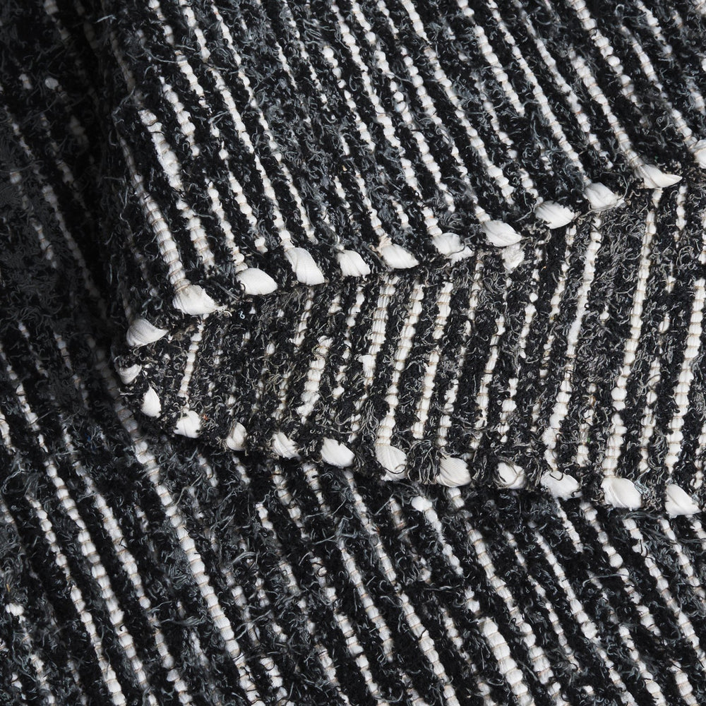 Safavieh Cape Cod Handwoven Grey Black Area Rug — Low 3/8" Pile, Indian Craftsmanship, Durable Soft Blend 8'-0" x 10'-0" CAP154F-8