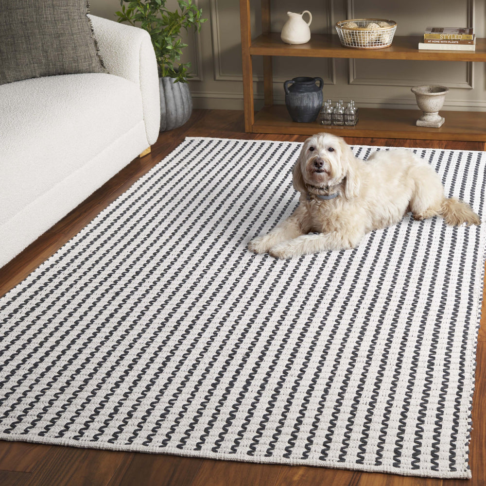 Safavieh Cape Cotton Hand-Woven Ivory & Charcoal Geometric Rug — Slim Low-Profile Texture For Modern Spaces 4'-0" x 6'-0" CAP451H-4