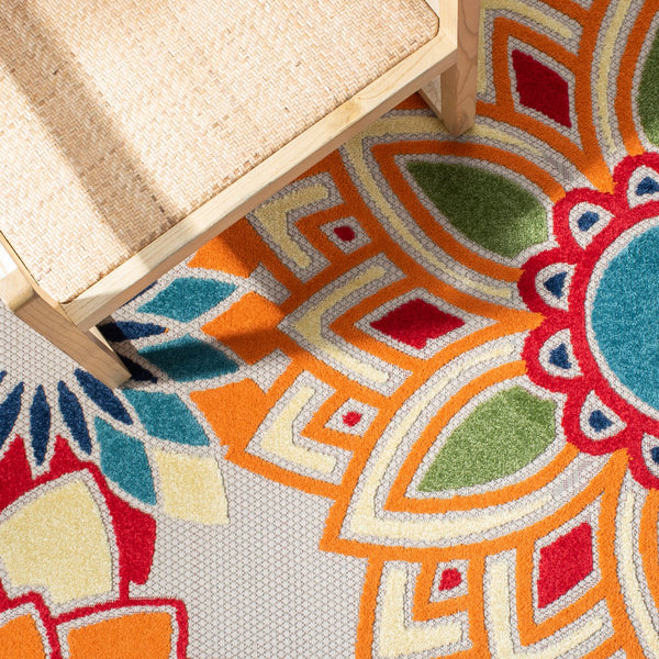 Safavieh Cabana Vibrant Floral Area Rug In Elegant Ivory And Orange For Indoor Or Outdoor Spaces Ivory ,Orange Polypropylene Cbn328a-10sq