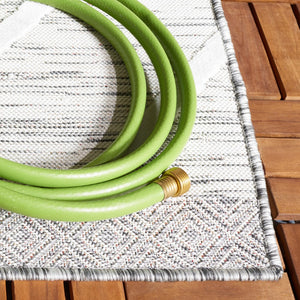 Safavieh Cabana 410 Power Loomed Indoor / Outdoor Rug Ivory / Grey 6'-5" x 6'-5" Square