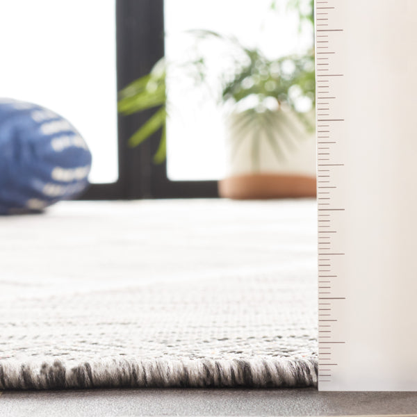 Safavieh Cabana 410 Power Loomed Indoor / Outdoor Rug Ivory / Grey 6'-5" x 6'-5" Square