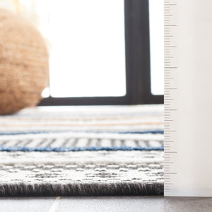 Safavieh Cabana 414 Power Loomed Indoor / Outdoor Rug Black / Ivory 5'-1" x 7'-6"