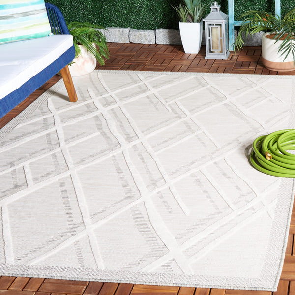 Safavieh Cabana 416 CBN416 Power Loomed Indoor / Outdoor Rug Ivory / Grey CBN416F-5