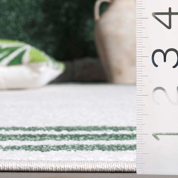 Safavieh Cabana Elegant Ivory And Green Area Rug - Durable, Stylish, And Oeko-tex Certified For Your Home Ivory ,Green Polypropylene Cbn634a-5