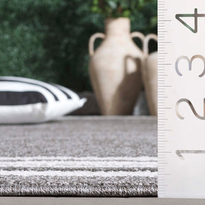 Safavieh Cabana Elegant Ivory And Green Area Rug - Durable, Stylish, And Oeko-tex Certified For Your Home Grey ,Ivory Polypropylene Cbn634f-5