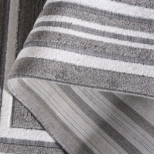 Safavieh Cabana Elegant Ivory And Green Area Rug - Durable, Stylish, And Oeko-tex Certified For Your Home Grey ,Ivory Polypropylene Cbn634f-5