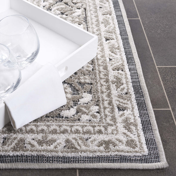 Safavieh Cabana Elegant Transitional Area Rug – Durable Power Loomed Design For Hallways And Entrances Grey ,Ivory Polypropylene Cbn636f-28