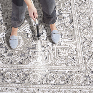 Safavieh Cabana Elegant Transitional Area Rug – Durable Power Loomed Design For Hallways And Entrances Grey ,Ivory Polypropylene Cbn636f-28