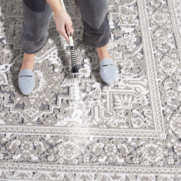 Safavieh Cabana Elegant Transitional Area Rug – Durable Power Loomed Design For Hallways And Entrances Grey ,Ivory Polypropylene Cbn636f-28