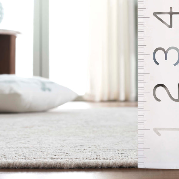 Safavieh Centennial Hand-knotted Area Rug – Luxurious Silk & Wool Blend For Elegant Home Décor Appeal Light Grey ,Beige 50% Silk,40% Wool,10% Cotton Cen901f-6