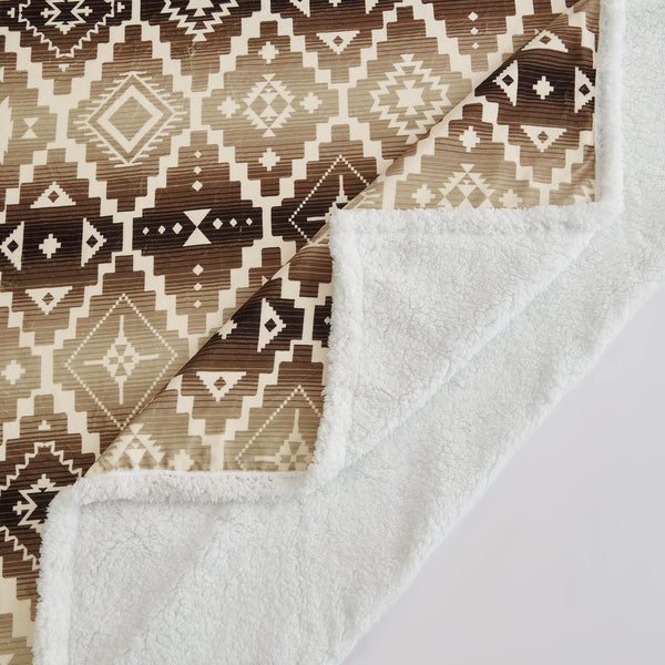 Hiend Accents Chalet Aztec Campfire Sherpa Throw - Embrace Cozy Evenings With Rustic Charm And Plush Comfort Multi Color Front, 100% Polyester,Back, 100% Polyester (Sherpa Fabric) Cf1779th-os-oc