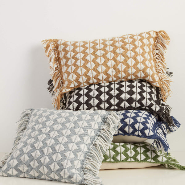 Jaipur Living Jaipur Living Perdita Woven Geometric Chevron Pillow Cover for Indoor Outdoor Decor Light Blue 18" x 18" PLC102422