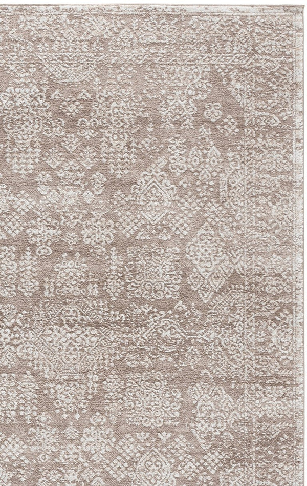 Safavieh Chamber Traditional Power Loomed Polyester Area Rug for Living Rooms and Bedrooms CHM212B-5
