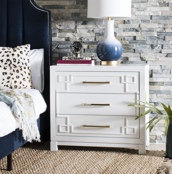 Safavieh Raina 3 Drawer Chest - Chic Chinoiserie-Inspired Storage Solution For Modern And Classic Decor White/Gold CHS6412A