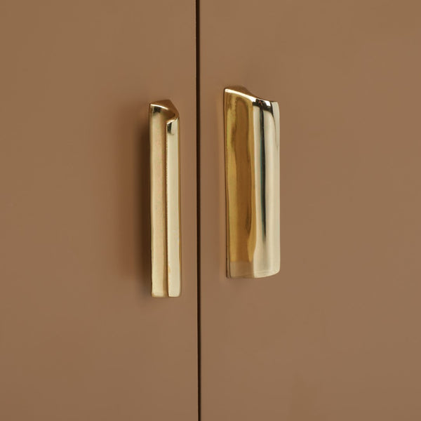 Safavieh Nigel 2 Door 1 Drawer Chest XII23 Taupe / Brass Wood CHS6600E