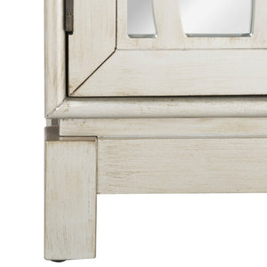 Safavieh Ashlynn Glamorous 2-Door Chest With Mirrored Panels - Stylish Silver Storage Solution For Any Room CHS9200A