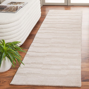 Safavieh Chatham 301 Hand Tufted Solid/Tonal Rug Beige 2'-3" x 8'