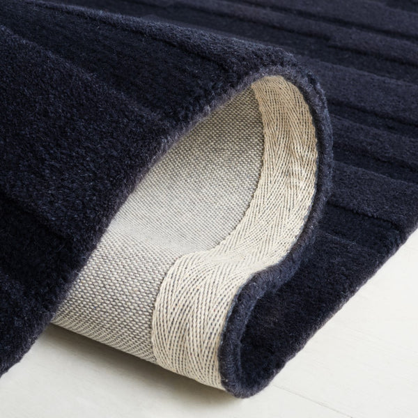 Safavieh Chatham 301 Hand Tufted Solid/Tonal Rug Black 5' x 8'