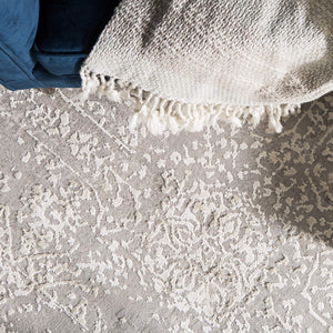 Jaipur Living Jaipur Living Lianna Abstract Medallion Area Rug Vintage Distressed Viscose Blend RUG141863