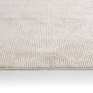 Jaipur Living Jaipur Living Ottavia Viscose Geometric Rug Antique Distressed High Low Pile Accent Light Gray RSW104783