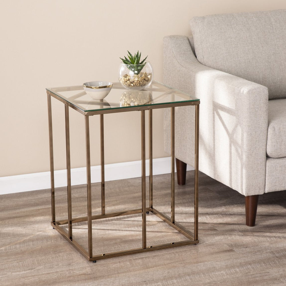 Safavieh Nicholance Geometric Iron Frame Side Table With Tempered Glass Top For Modern Living CHAMPAGNE CK1082102