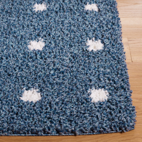 Safavieh Calico Plush Round Shag Rug In Soothing Blue And Ivory — Deep Pile, Power-Loomed Durability 5'-3" x 5'-3" CLC102M-5R