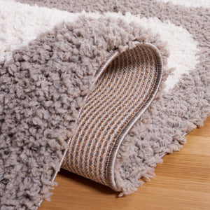 Safavieh Calico Contemporary Plush Shag Area Rug With Geometric Design - Luxurious Softness & Durability Grey ,Ivory Polyester Clc120f-9
