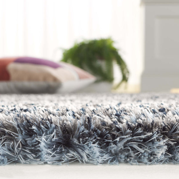 Safavieh Cloud Shag 111 Power Loomed Shag Rug Grey / Blue 5'-3" x 7'-7"