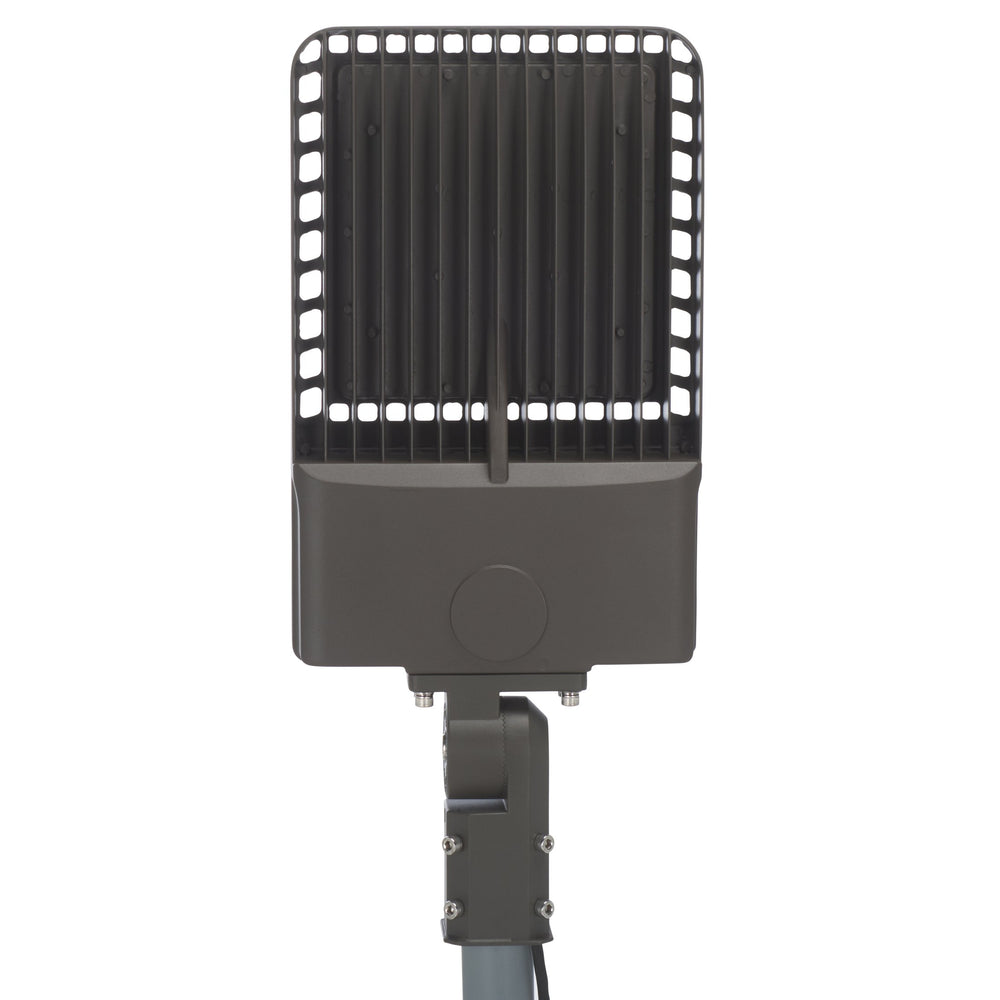Safavieh Led 200W High-Efficiency Parking Lot Light, Black Metal Fixture For Secure, Long-Lasting Outdoor Illumination CLT3200W