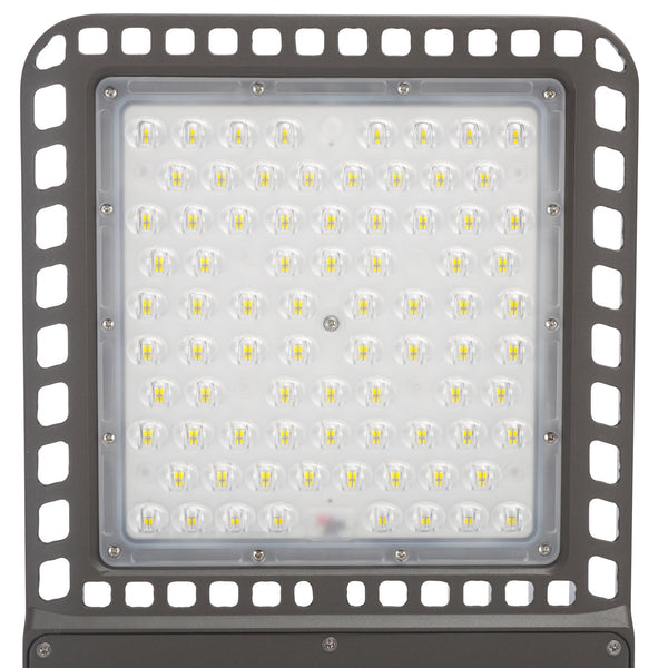 Safavieh Led 200W High-Efficiency Parking Lot Light, Black Metal Fixture For Secure, Long-Lasting Outdoor Illumination CLT3200W