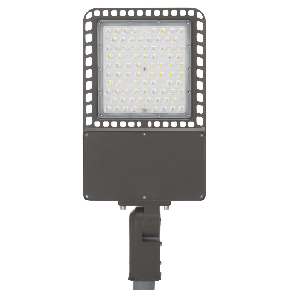 Safavieh Led 200W High-Efficiency Parking Lot Light, Black Metal Fixture For Secure, Long-Lasting Outdoor Illumination CLT3200W
