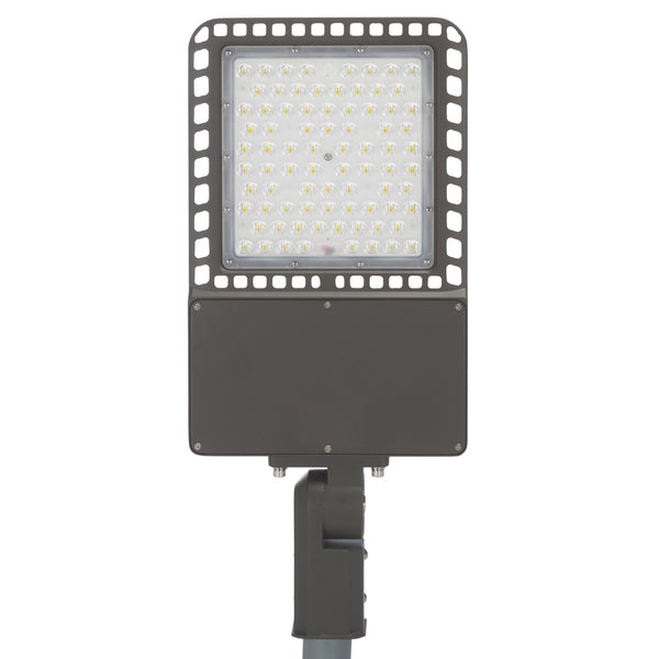 Safavieh Led 200W High-Efficiency Parking Lot Light, Black Metal Fixture For Secure, Long-Lasting Outdoor Illumination CLT3200W