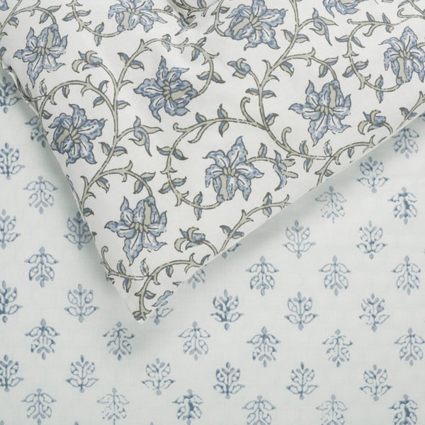Safavieh Floral Block Print Cotton Comforter Set Reversible Garden Inspired Bedding for King Beds Queen/Full CMT2000A-Q