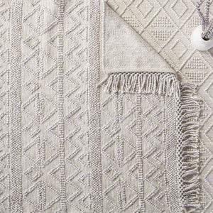 Jaipur Living Jaipur Living Cosette Handwoven Boucle Geometric Pet Yarn Indoor Outdoor Area Rug 5' x 8' RUG150769
