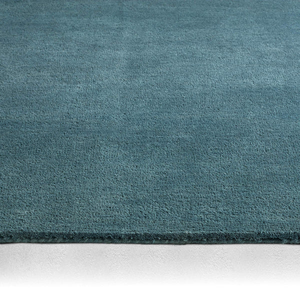 Jaipur Living Jaipur Living Hand-tufted Wool Blend Coastal Fish Motif Plush Accent Rug for Entryway RUG122446