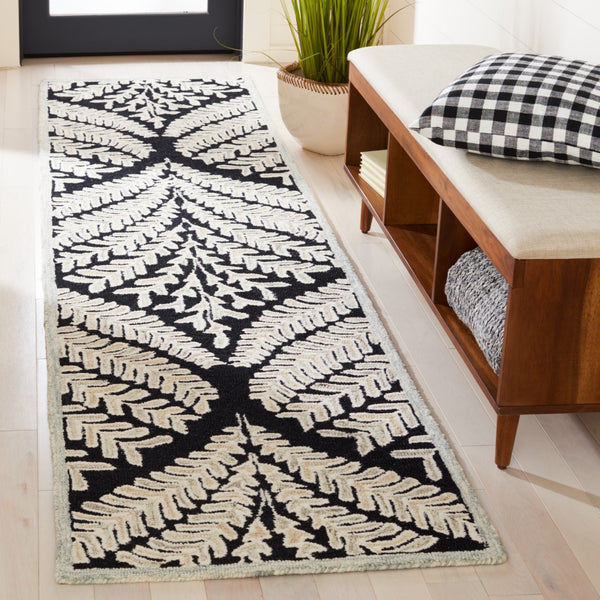 Safavieh Capri 208 Hand Tufted Floral Rug Black / Ivory CPR208Z-2