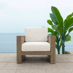 Safavieh Santiago Eucalyptus Patio Chair - Durable Outdoor Seating With Olefin Fabric For All-weather Comfort Natural ,Beige Wood ,Fabric ,Foam Cpt1050a
