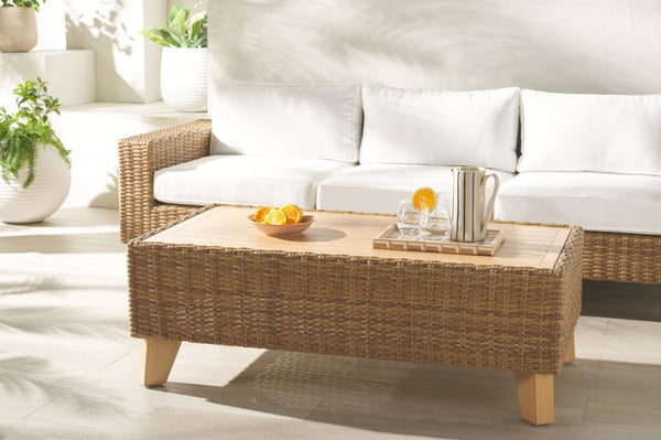 Safavieh MARGARITA Outdoor Coffee Table – Stylish All-Weather Wicker Design for Modern Patios & Sunrooms Natural CPT2100A
