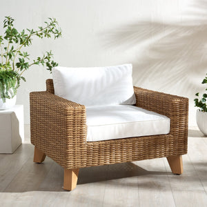 Safavieh MARGARITA Wicker Patio Chair - Stylish Outdoor Seating with Plush Comfort and All-Weather Durability Natural / White CPT2101A