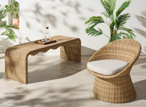 Safavieh LYNSEE Wicker Bench - Stylish Natural Outdoor Seating with Durable Metal Frame & Weather-Resistant Weave CPT2113A