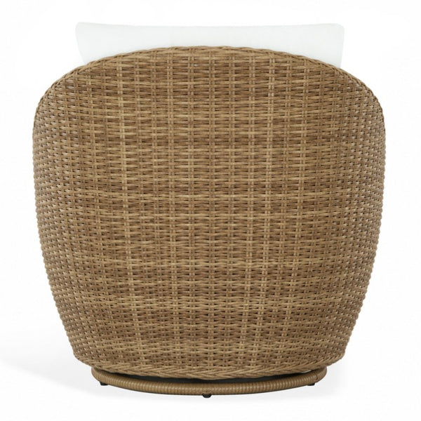 Safavieh Clarisse Outdoor Swivel Chair Woven PE Rattan Coastal Patio Seating with Cushion CPT2114A