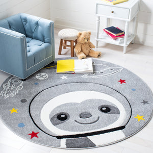Safavieh Carousel Kids' Cosmic Sloth Area Rug - Whimsical Grey And Ivory Design For Playful Spaces & Comfort Grey ,Ivory Polypropylene Crk140f-24
