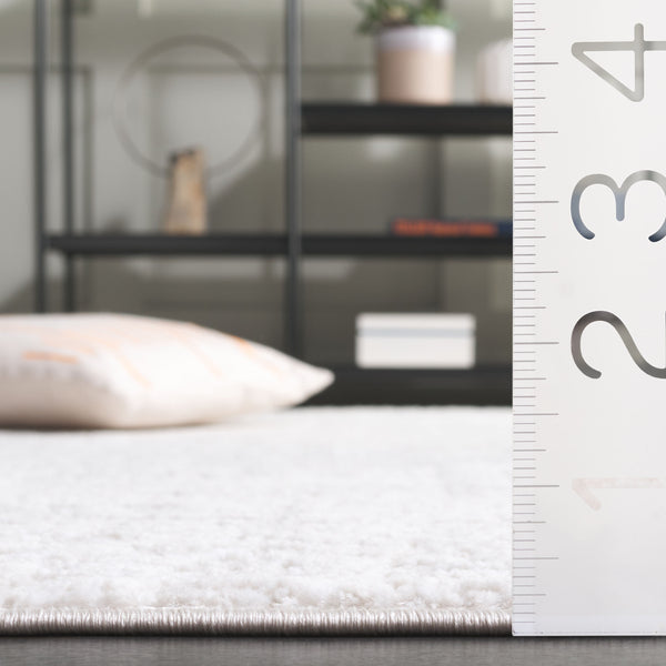 Safavieh Carter Elegant Ivory And Taupe Area Rug - Modern Abstract Design For Luxurious Home Décor Ivory ,Taupe 40% Polypropylene,40% Jute,20% Polyester Crt208a-8