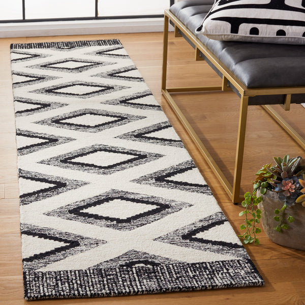 Safavieh Casablanca Hand‑Tufted Wool Rug Ivory & Black Boho Geometric Design Low Pile Durable Comfort 9'-0" x 12'-0" CSB225Z-9